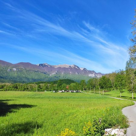 Velebit Lodge Lovinac  Экстерьер фото