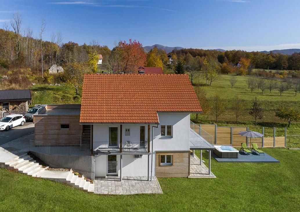Velebit Lodge Lovinac  Экстерьер фото