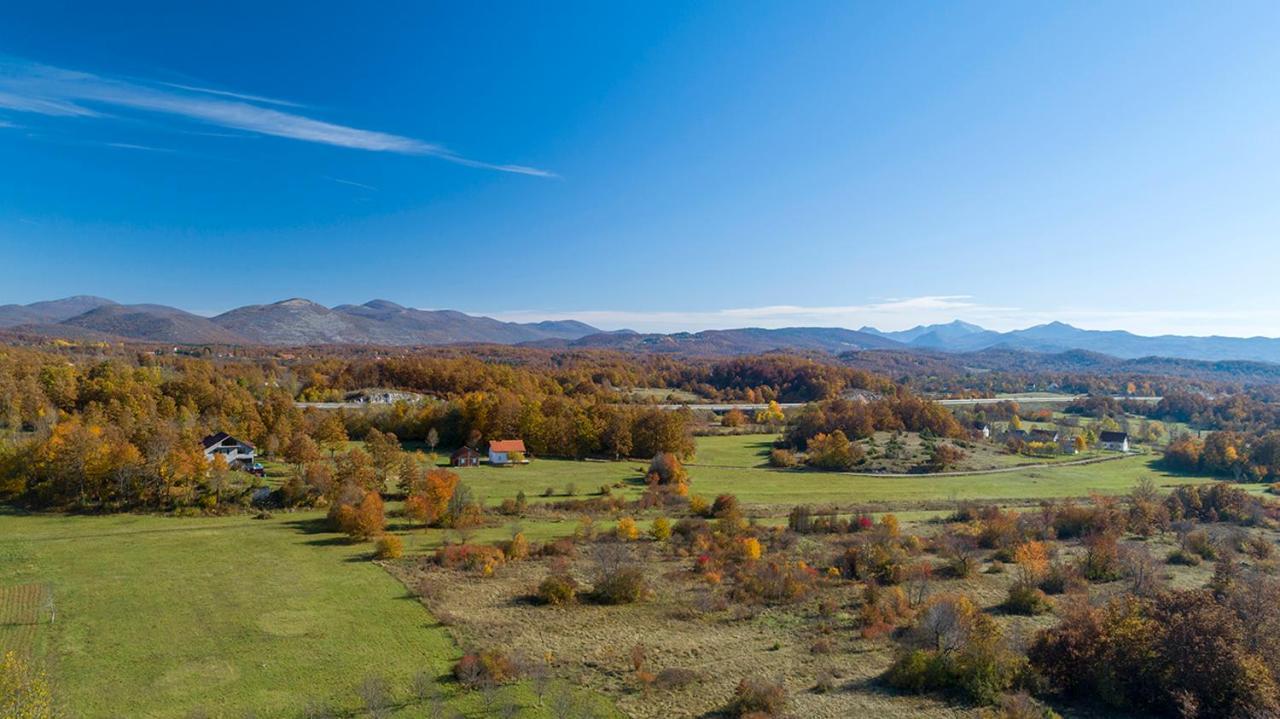 Velebit Lodge Lovinac  Экстерьер фото